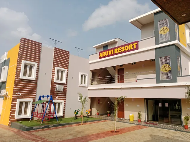 Aruvi Resort
