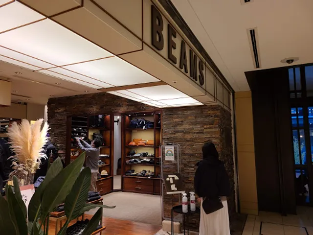 BEAMS SHINMARUNOUCHI