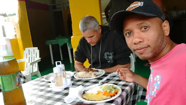 Padaria e Confeitaria Piramide de Javata