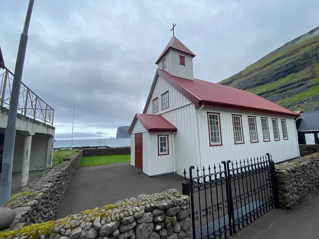 Tjørnuvík Kirkja