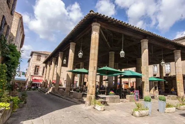 Halle de Cordes-sur-Ciel