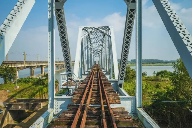 Huwei Steel Bridge