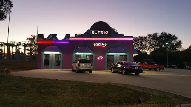 El Trio Mexican Restaurant