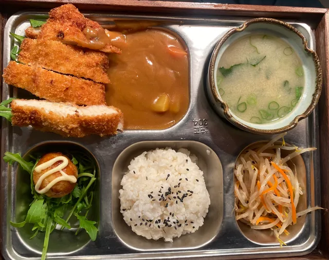 NOKO(Elephant and Castle)