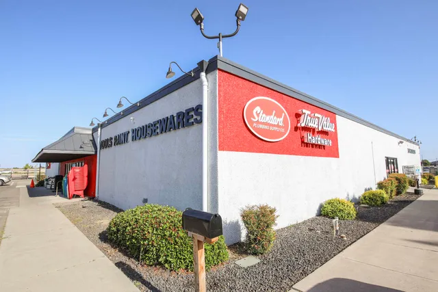 Standard True Value - Manteca