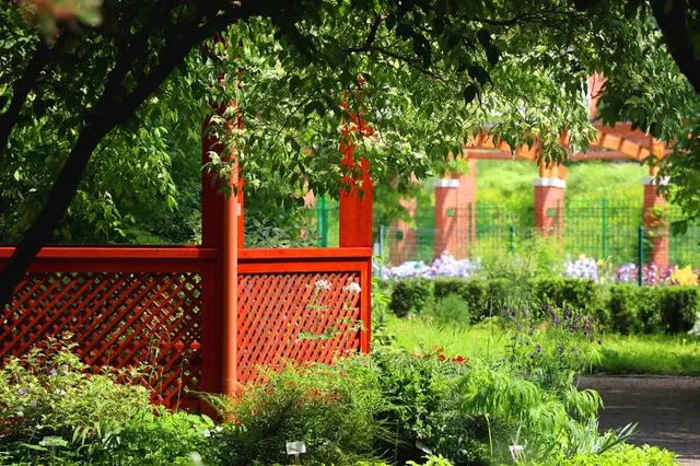 Botanical Garden Pavillion