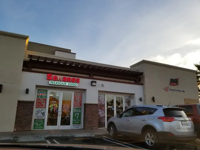 Serranos Mexican Food