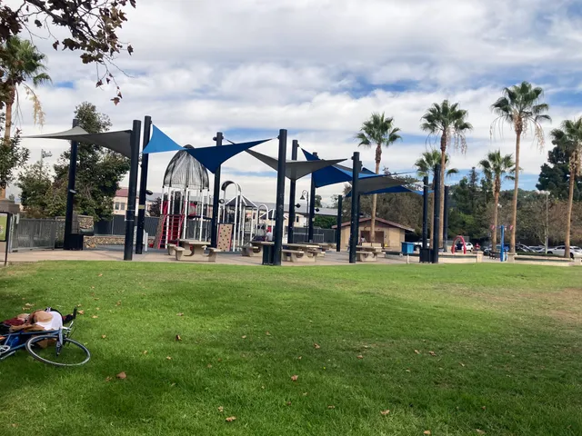 Cerritos Park