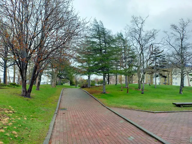 Tenpoku Ryokuchi Park