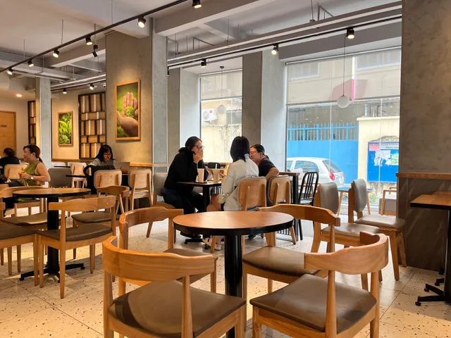 Phuc Long Tea & Coffee