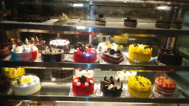 Ribbons and Balloons - The Cake Shop