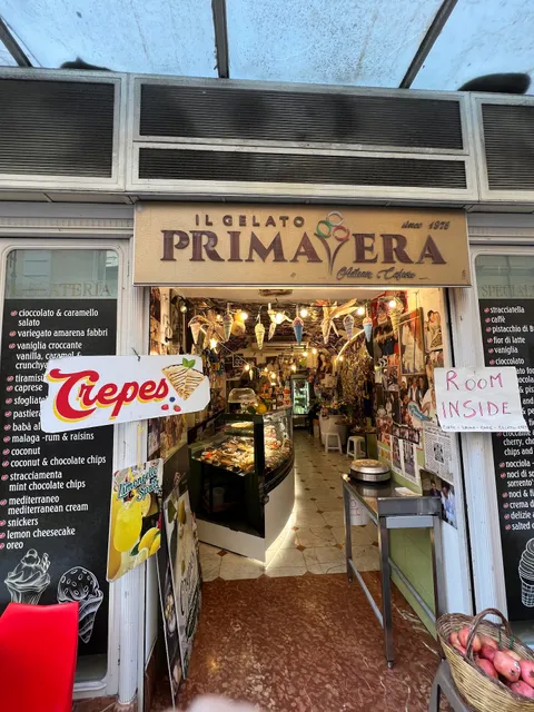 Primavera ice cream shop - bakery shop - bar