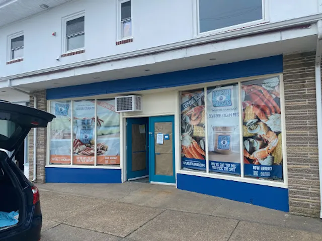 Topsail Steamer Seafood