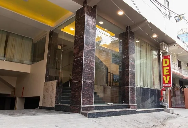 OYO Townhouse 780 Hotel Vm Residency