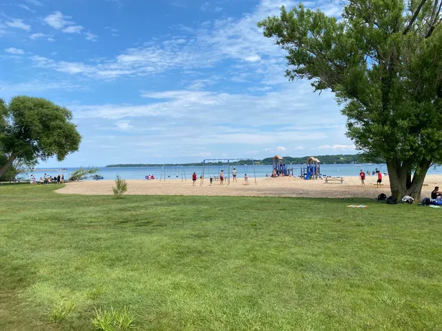 Suttons Bay Beach