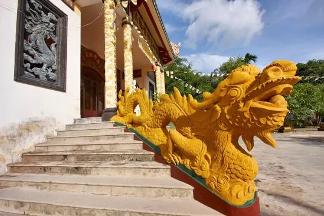 Nui Coc Lake Water Park