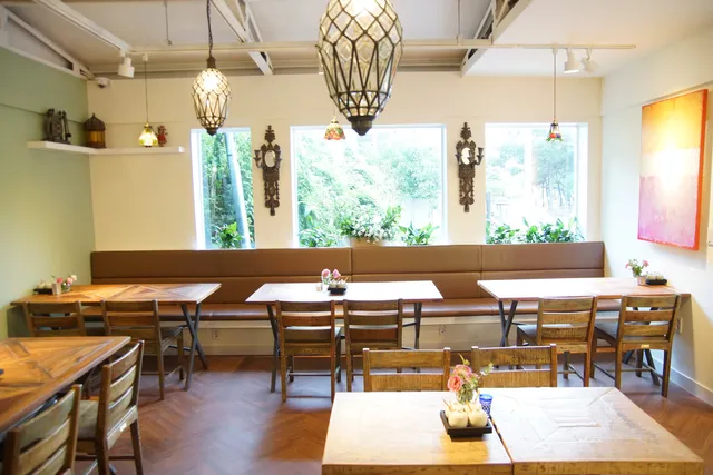 Aroy Thai Restaurant