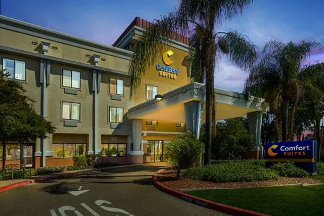 Comfort Suites Vacaville-Napa Valley Area
