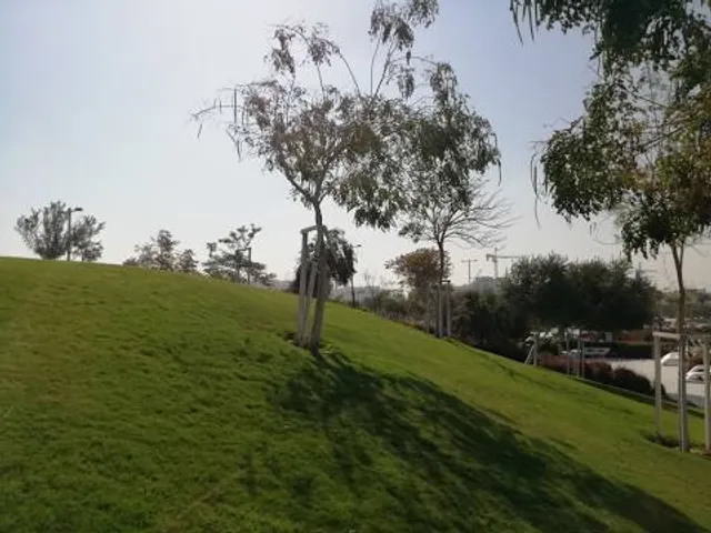 Crescent Park - South (Block 1)