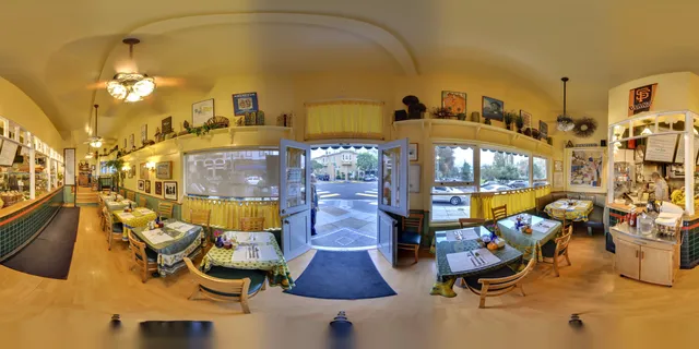 Mama's On Washington Square