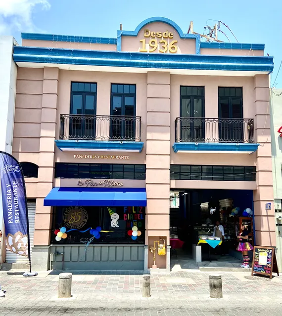 La Flor de México Panadería y Cafetería (Suc Carranza)