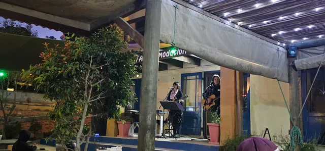 Barrydale Lodge/ Backpackers & Dung Beetle Pub/Restaurant