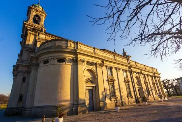 Santuario della Madonna dei Campi "Nostra Signora della Preghiera".