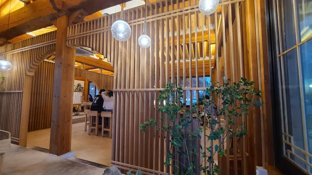 왓더버거 경주점