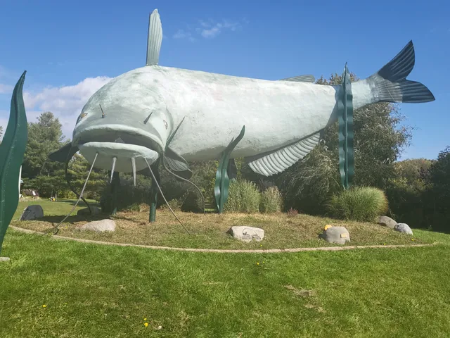 Dunnville Mudcat Statue