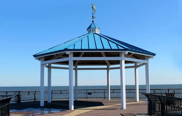 Ocean Breeze Fishing Pier