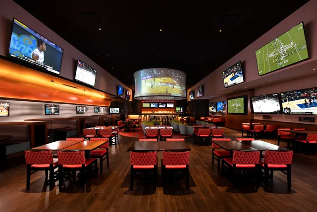 Draft Day Sports Lounge
