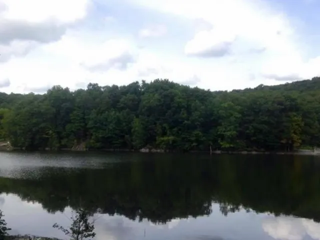 Pleasant Valley Lake