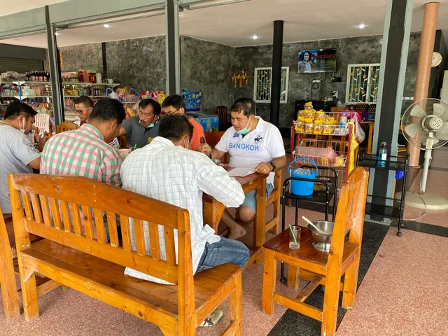 ร้านอาหารป่า วัดไร่แตงทอง