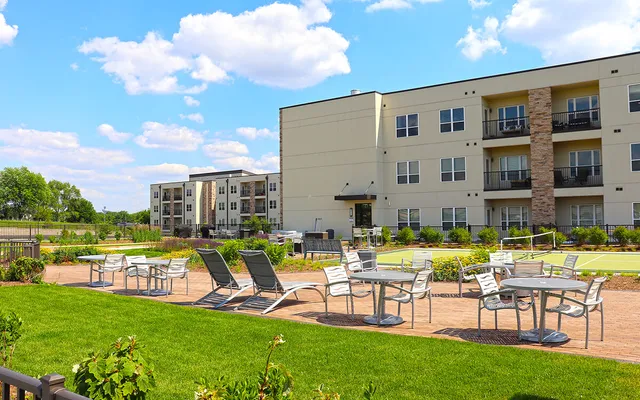 5300 Centre Apartments