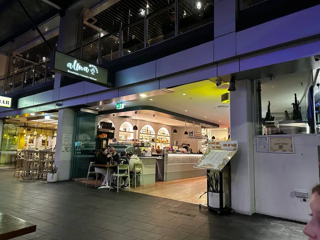 Alma Surfers Paradise