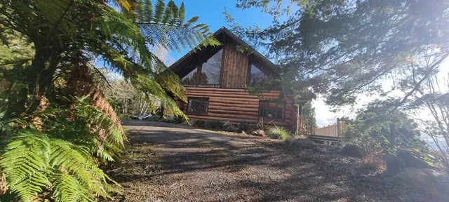 Log Lodge