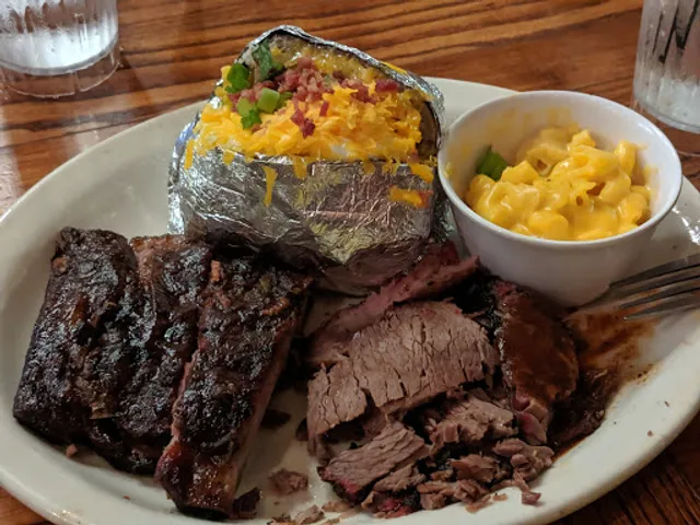 Shady Oak Barbeque & Grill