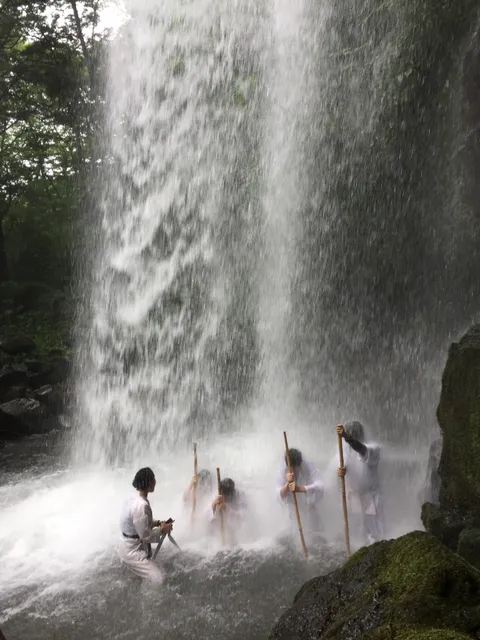 滝行 滝行の会