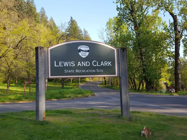 Lewis and Clark State Recreation Site