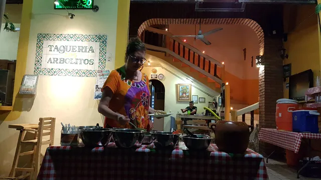 Taquería Los Arbolitos