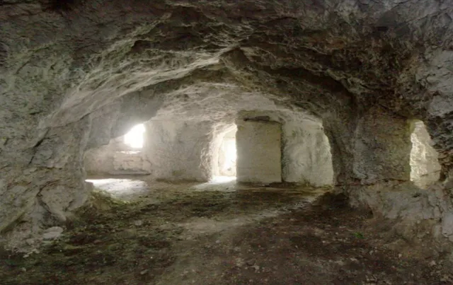 Nagià-Grom Trenches