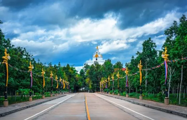 Phra Mahathat Chedi Khosapanyo Sri Phanom