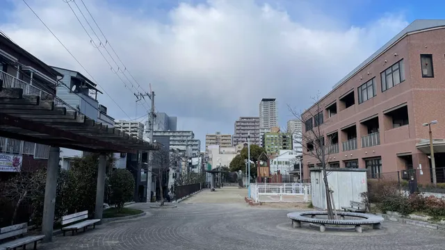 Karahori-Momodani Park
