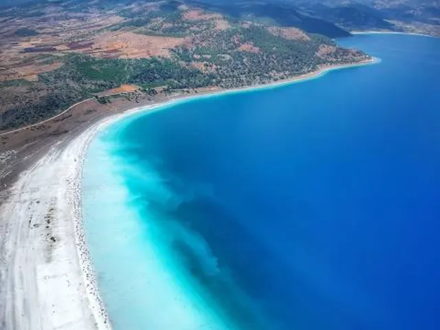 Salda Gölü Kamp Alanı