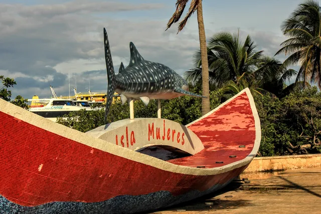 El Parque Nacional Costa Occidental de Isla Mujeres, Punta Cancún y Punta Nizuc