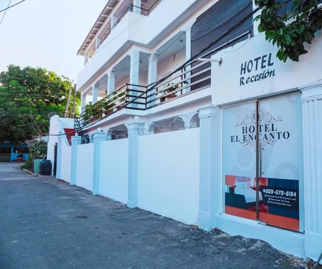 hotel el encanto