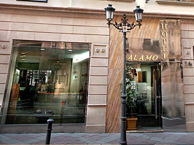 Hotel El Álamo