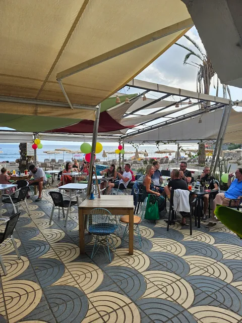 Pa’ acá y pa’ allá