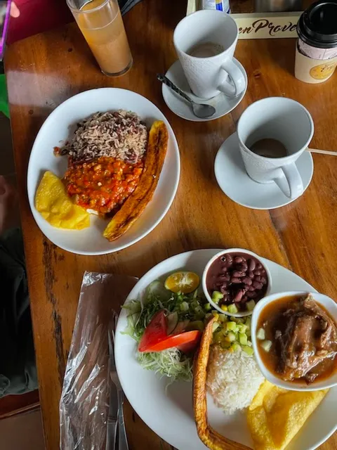 Son D’licias Restaurant