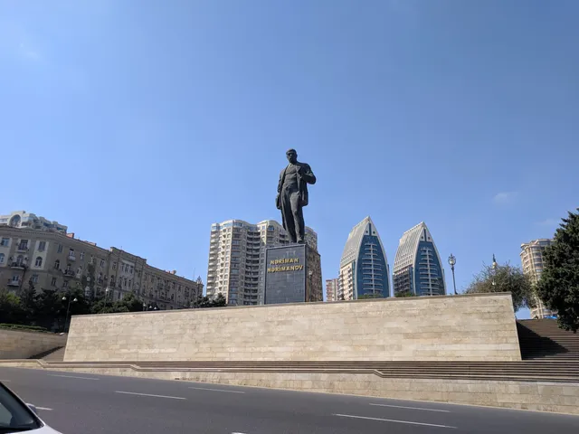 Nəriman Nərimanov Heykəli